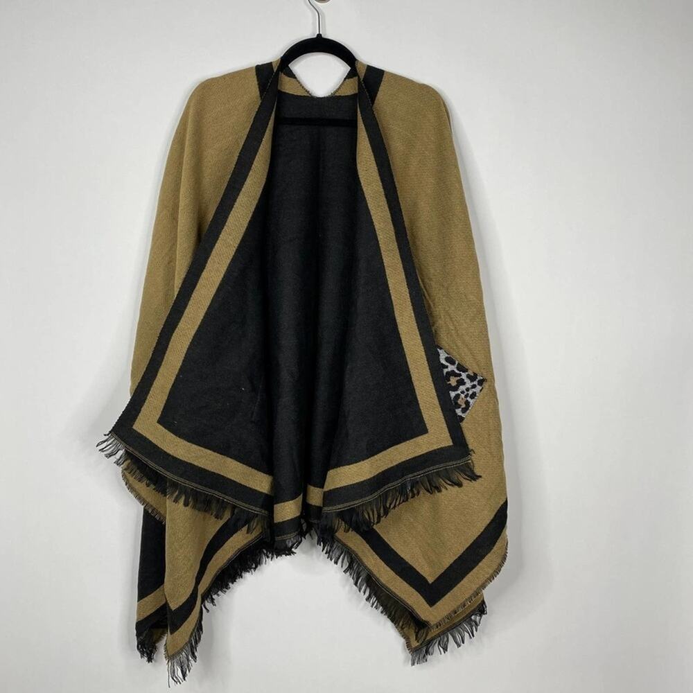 Mustard Leopard Pocket Wrap Shawl with Black Trim - Picture 3 of 8